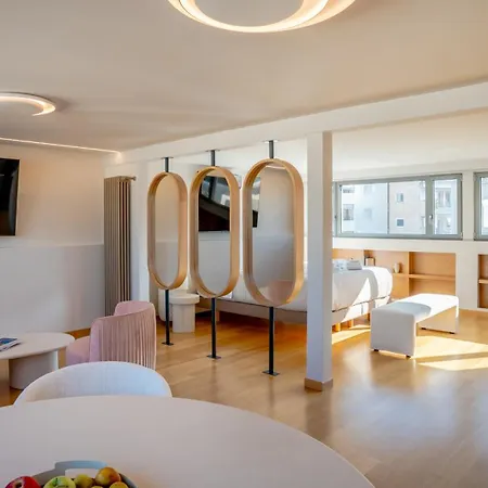 Apeiron Residences Hotel *
