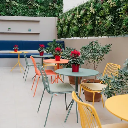 Hotel Apeiron Residences